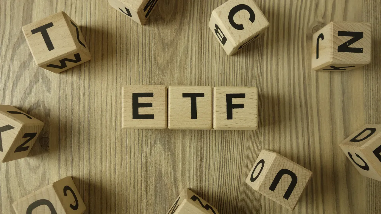 ETFs em Portugal 2026: Guia Completo para Investir em Fundos Negociados em Bolsa