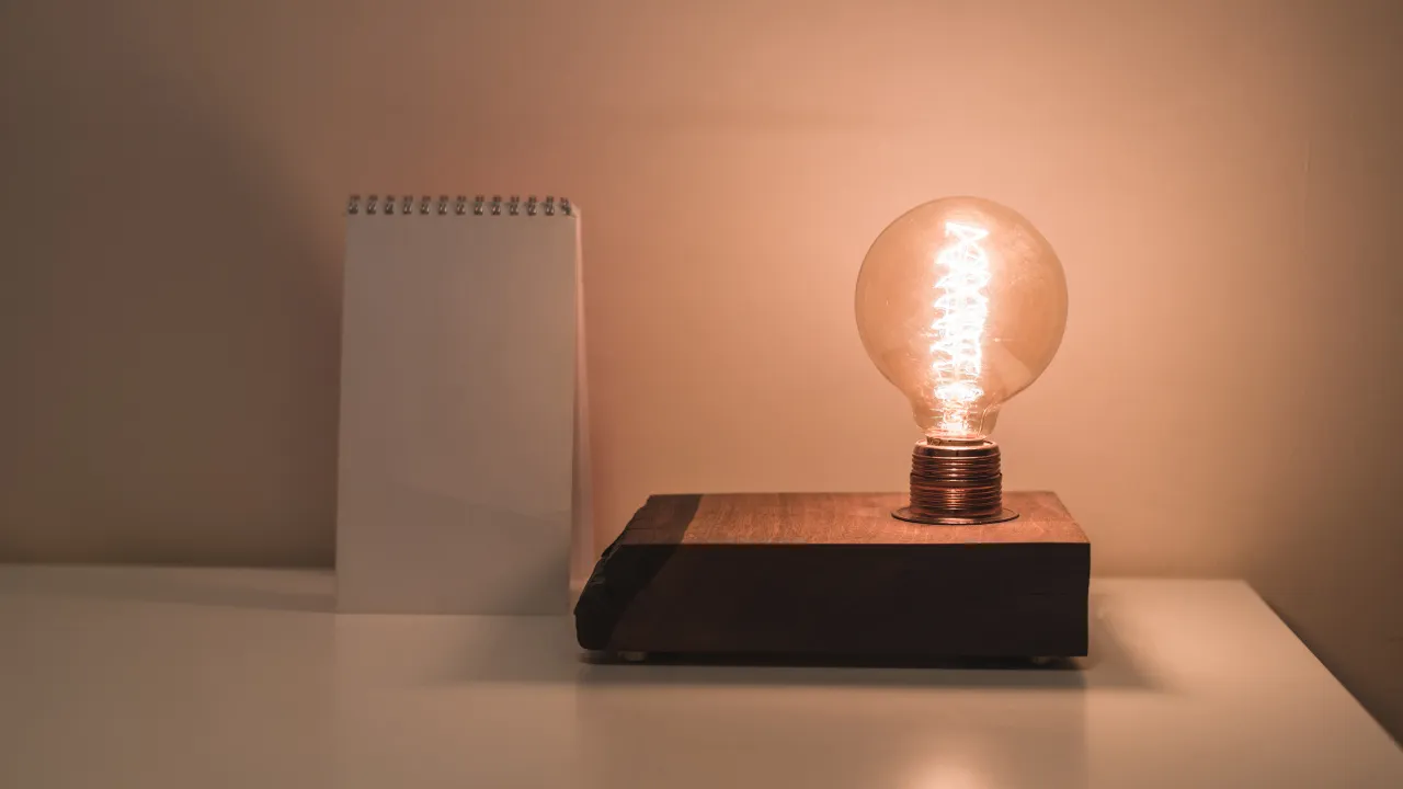 Fatura da Eletricidade em Portugal 2026: Como Escolher o Tarifário Mais Barato e Poupar até 240 Euros por Ano